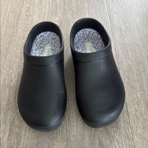 Dansko Black Kaci Clog Size 37